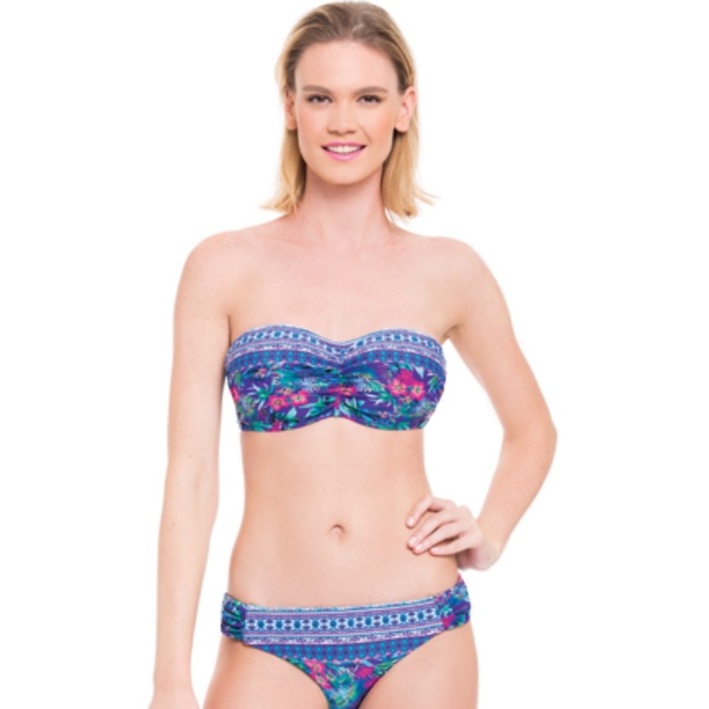 NWT Profile Blush Bikini Top